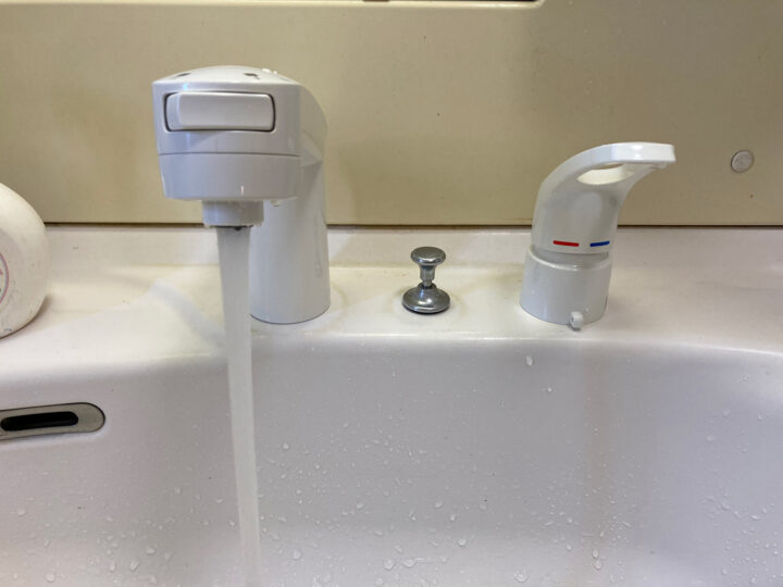 水道急便盛岡店 洗面所の水漏れ修理・蛇口交換対応｜岩手県花巻市の画像